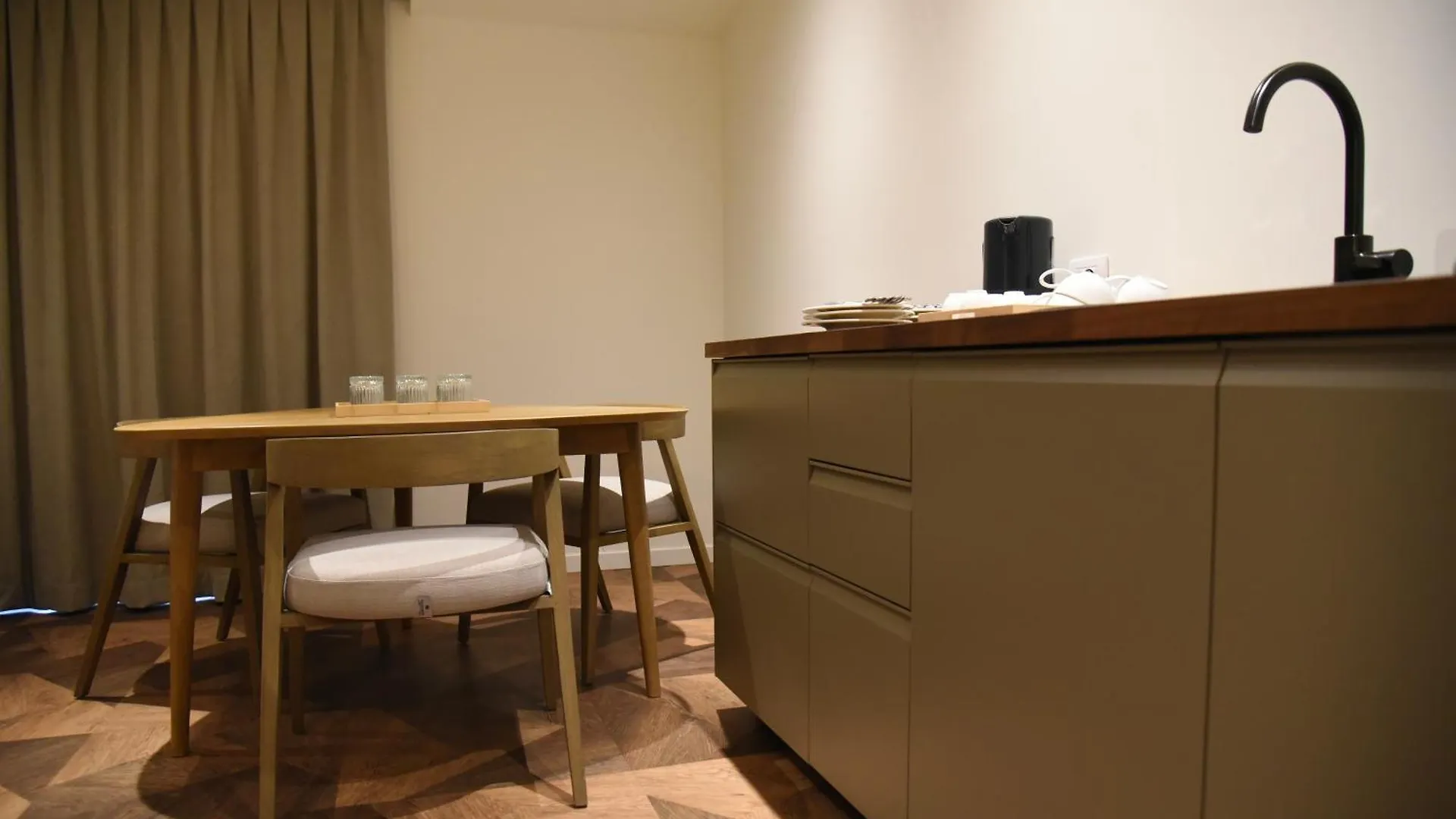 Tenuta Acquaviva Travagliato Aparthotel