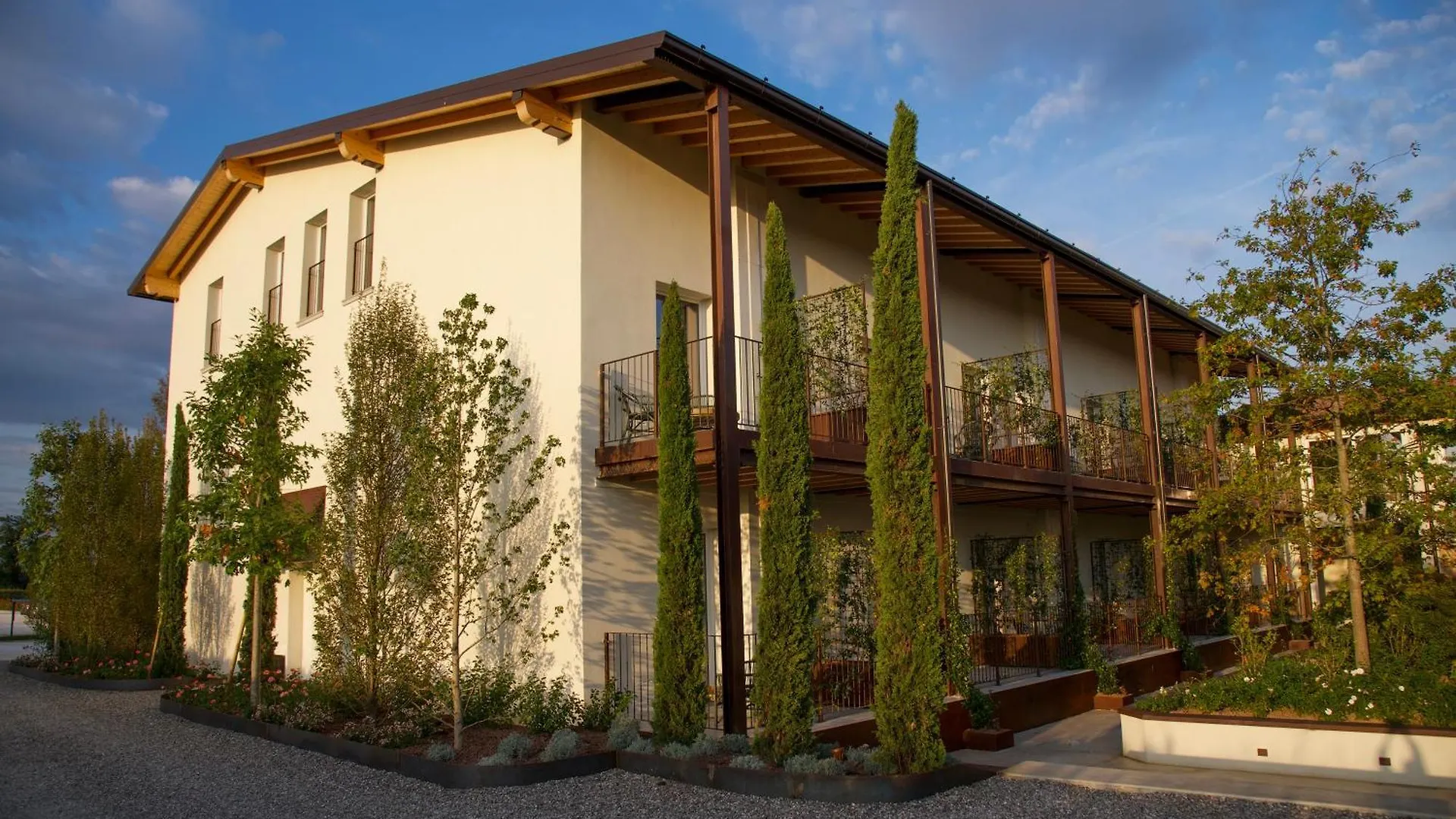 Tenuta Acquaviva Travagliato Aparthotel