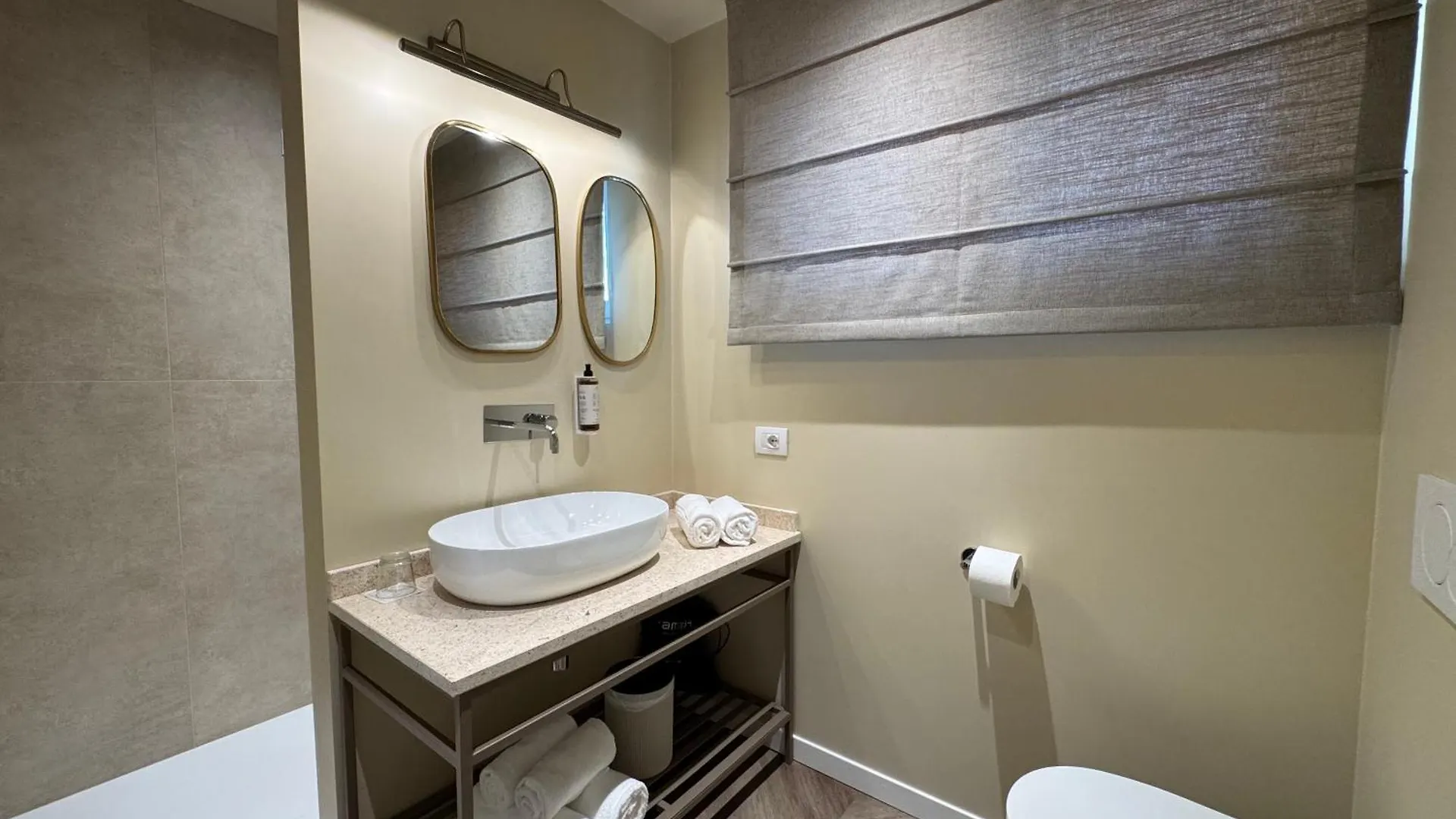 Tenuta Acquaviva Travagliato Aparthotel
